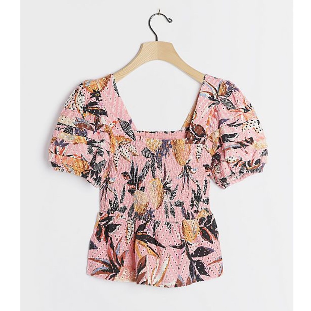 FARM Rio Pink Floral Smocked Puff-Sleeve Blouse